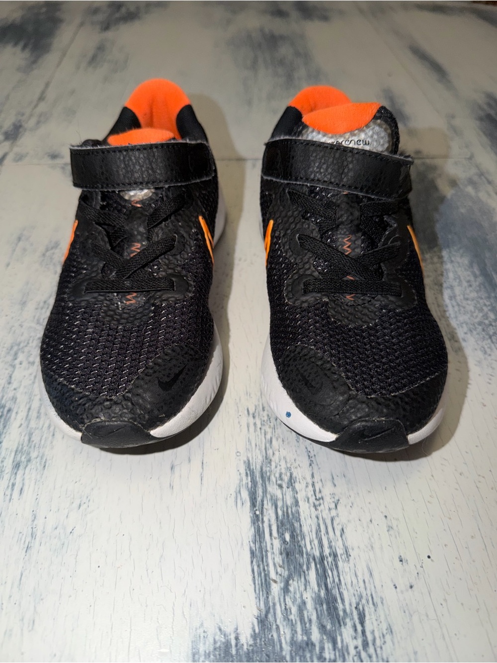 Nike Kids Black and Orange Hook-and-Loop Athletic Sneakers